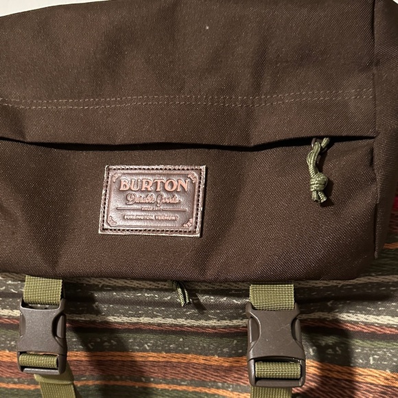 Burton Striped Brown and Green Men's Backpack - Picture 2 of 4